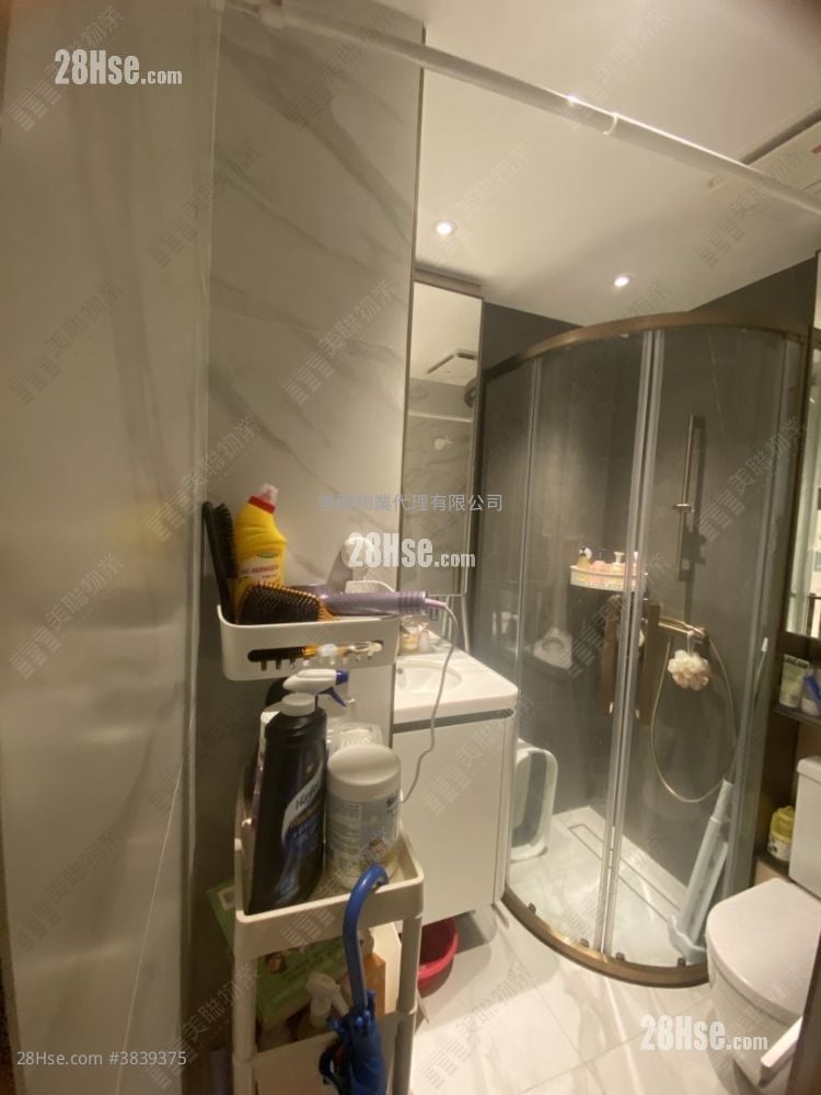 One Innovale Sell 2 Bedrooms 458 ft²