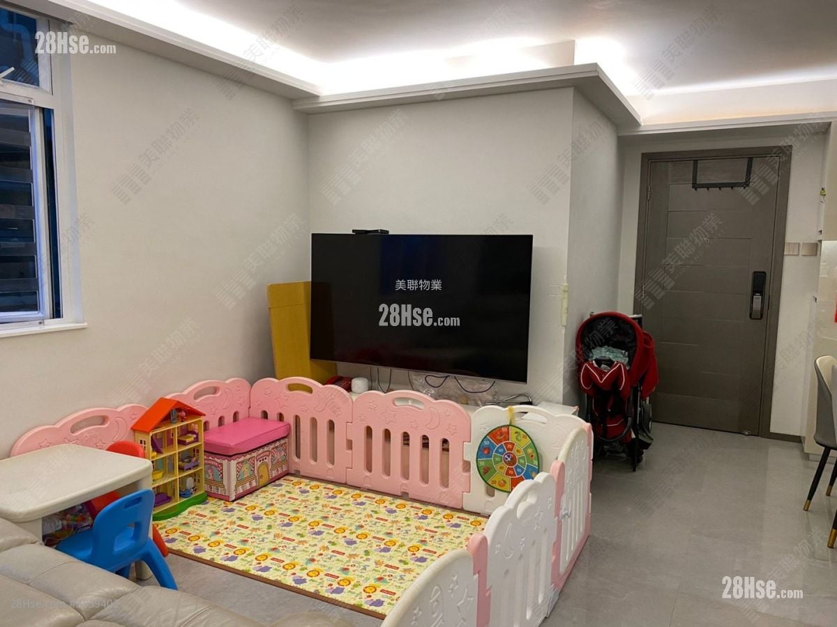德福花園 售盤 2 房 , 1 浴室 588 平方呎