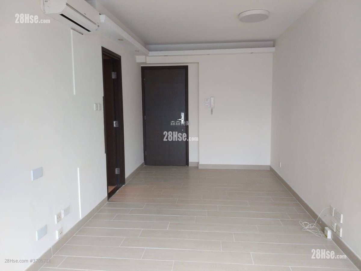 Grand Promenade Rental 2 Bedrooms , 1 Bathroom 498 ft²