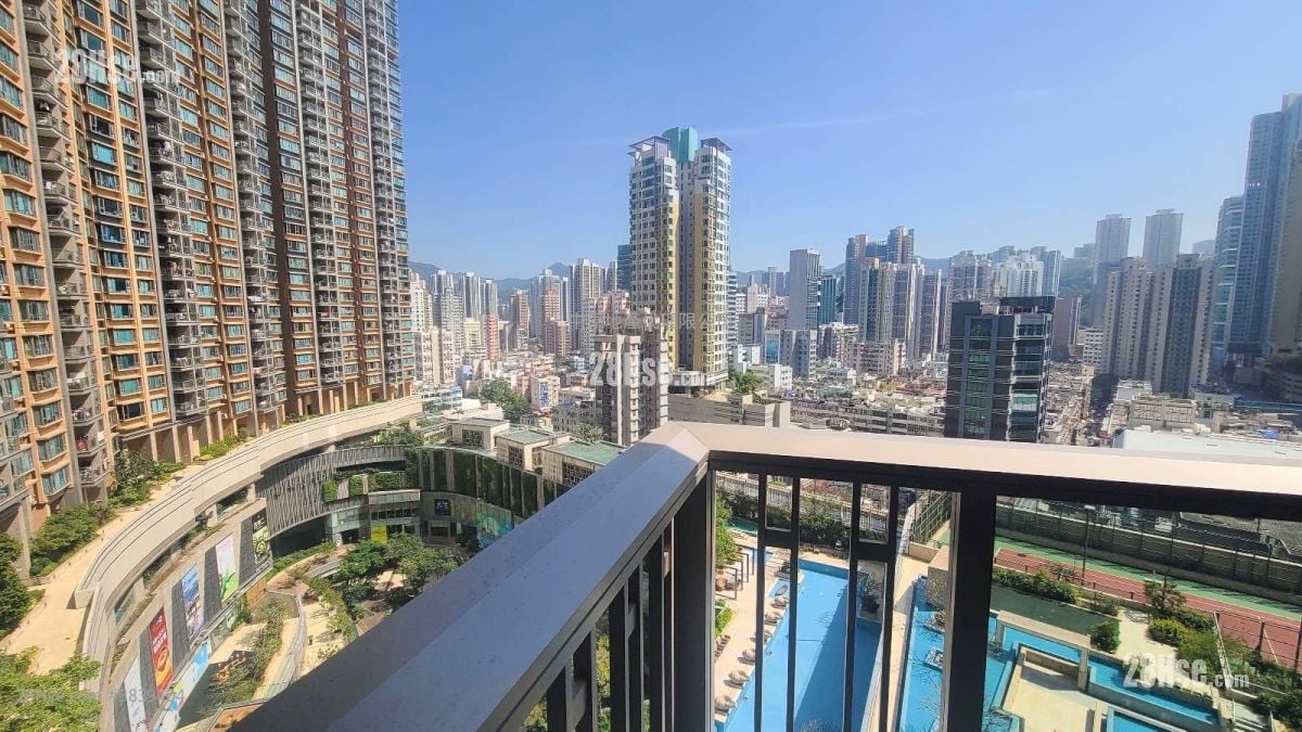 balcony: Vision City Sell 3 Bedrooms , 2 Bathrooms 654 ft²