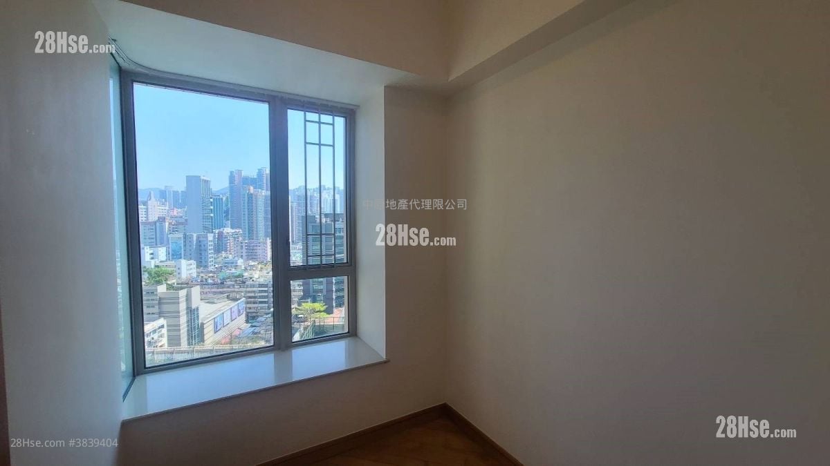 bedroom 1: Vision City Sell 3 Bedrooms , 2 Bathrooms 654 ft²