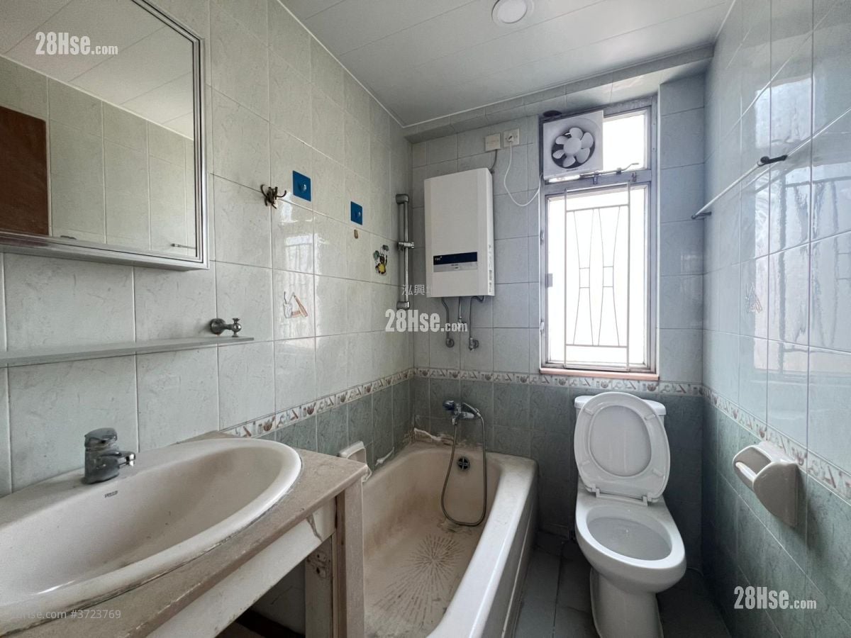 Wiseman Building Sell 3 Bedrooms , 1 Bathroom 665 ft²