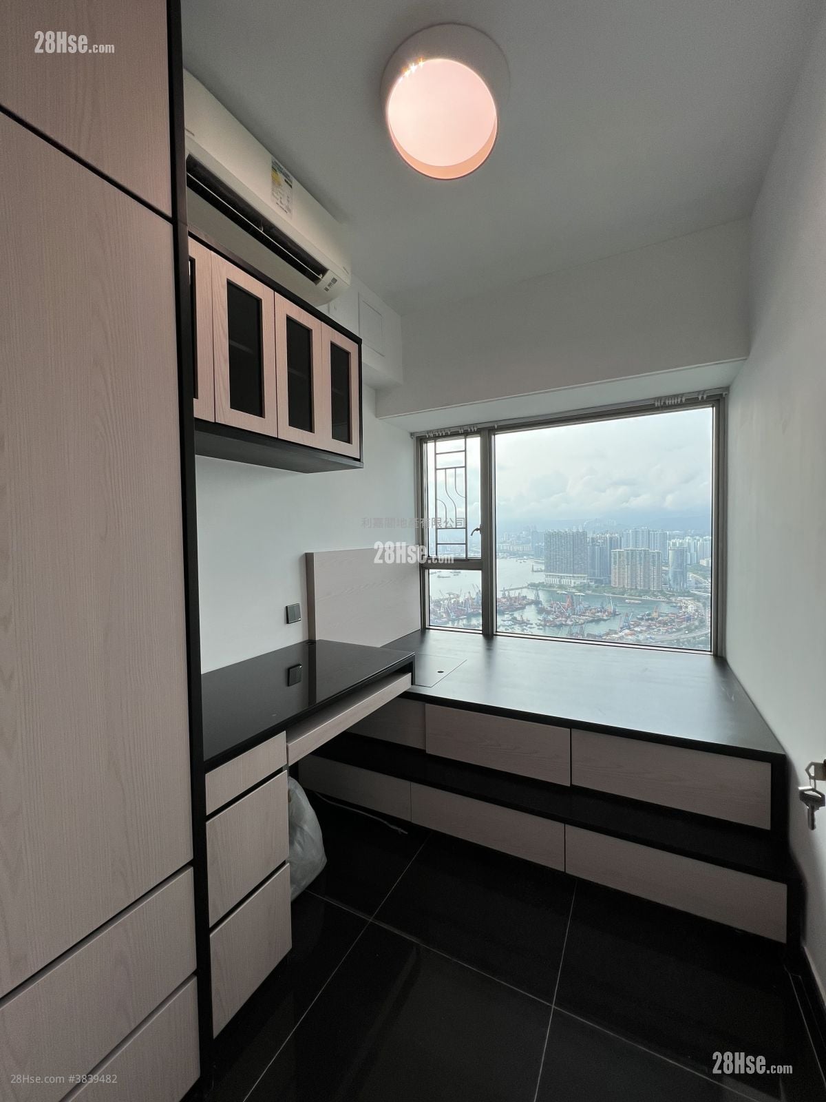 Sorrento Rental 2 Bedrooms , 2 Bathrooms 853 ft²