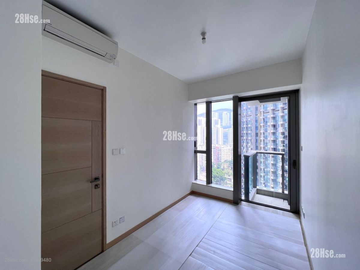 Grand Central Rental 3 Bedrooms , 1 Bathroom 607 ft²