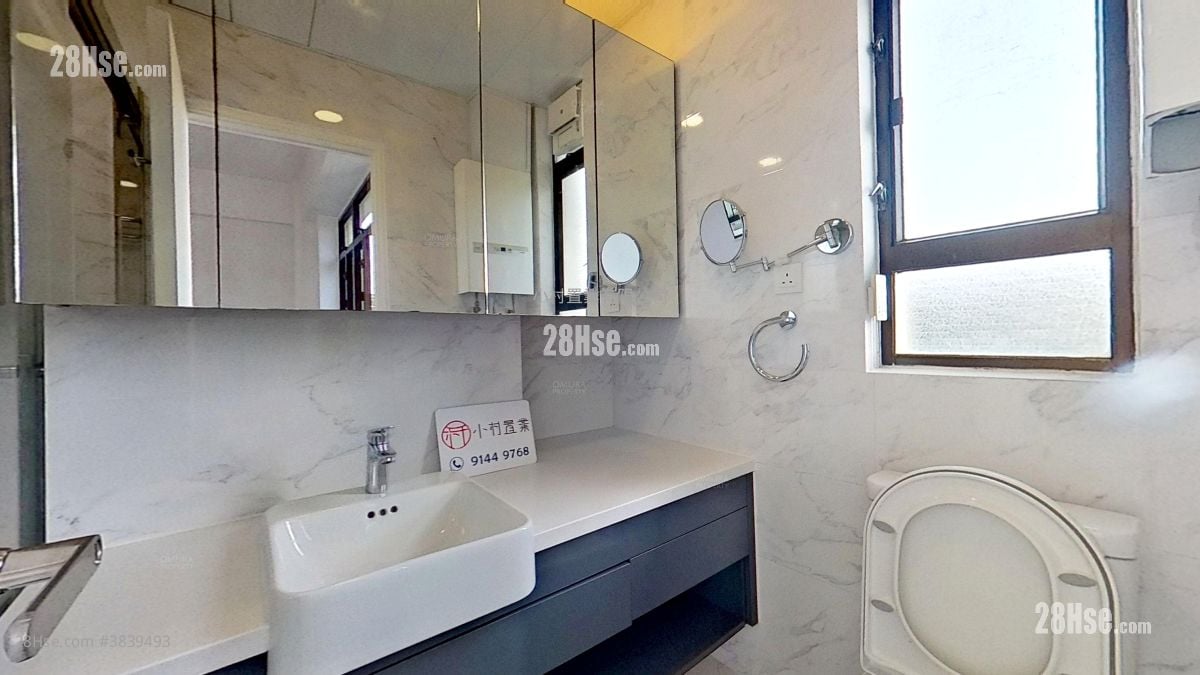 bathroom: 5 Wang Fung Terrace Rental 3 Bedrooms , 2 Bathrooms 1,505 ft²