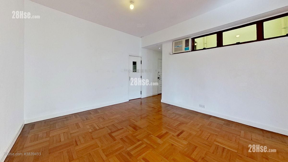 living room: 5 Wang Fung Terrace Rental 3 Bedrooms , 2 Bathrooms 1,505 ft²