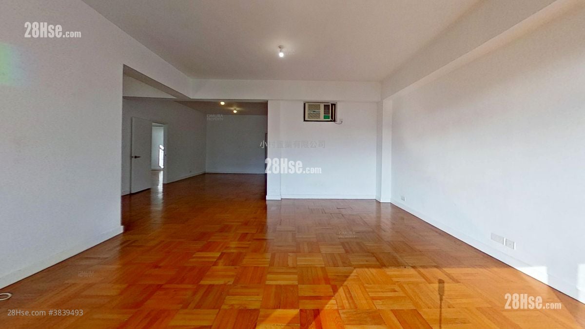 living room: 5 Wang Fung Terrace Rental 3 Bedrooms , 2 Bathrooms 1,505 ft²