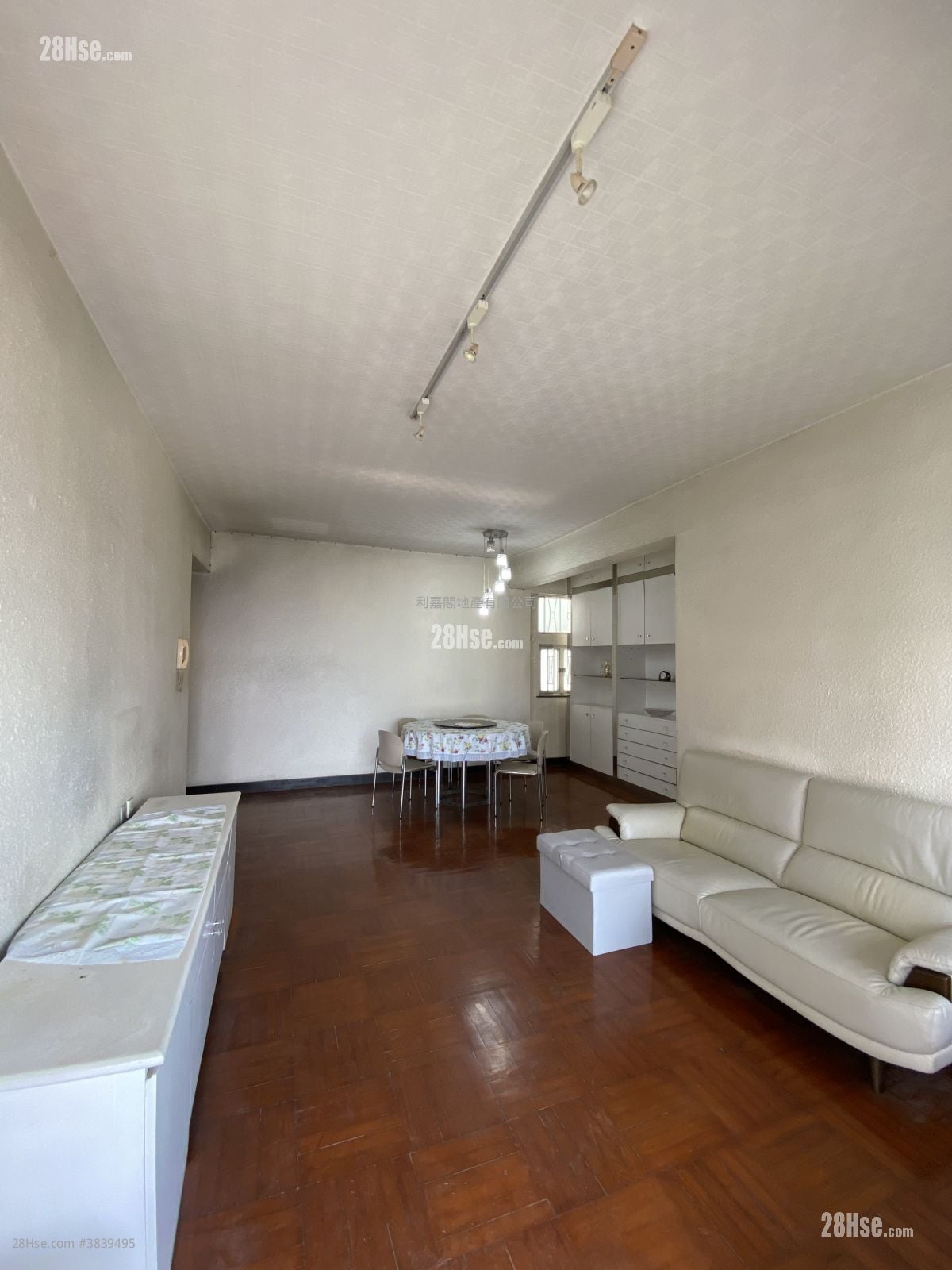 Kingsfield Tower Sell 3 Bedrooms , 2 Bathrooms 854 ft²