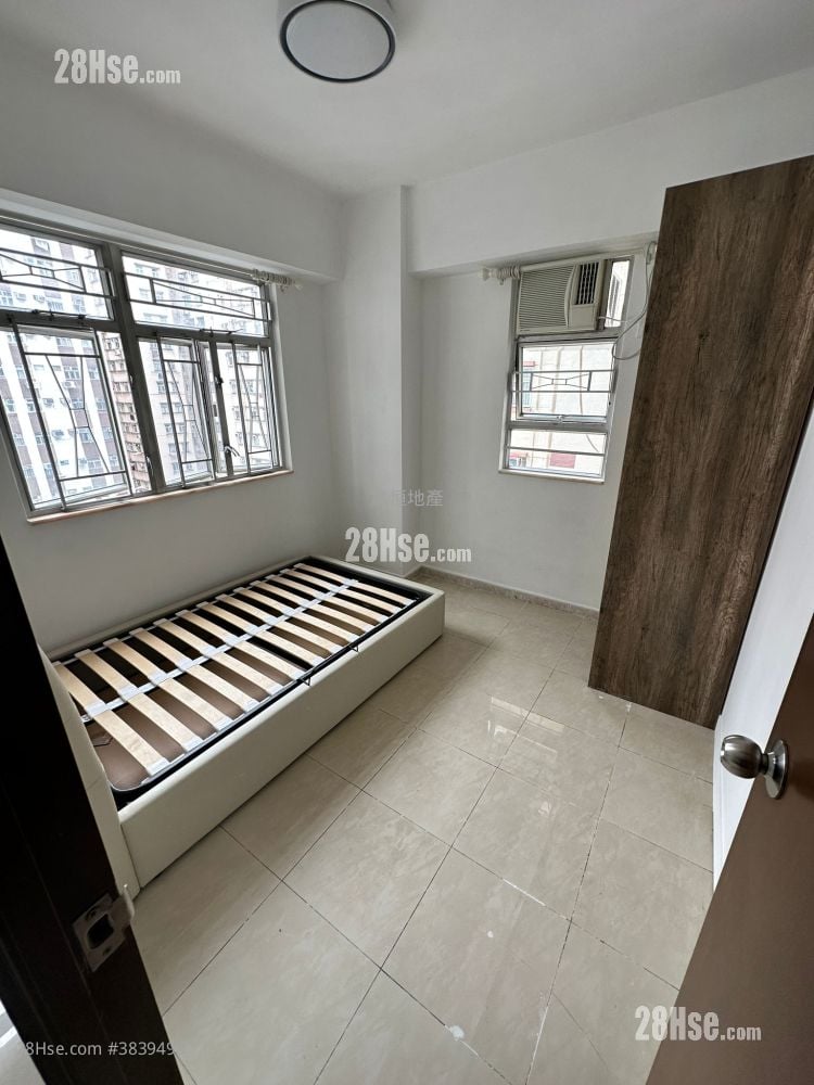 Whampoa Estate Sell 2 Bedrooms , 1 Bathroom 401 ft²