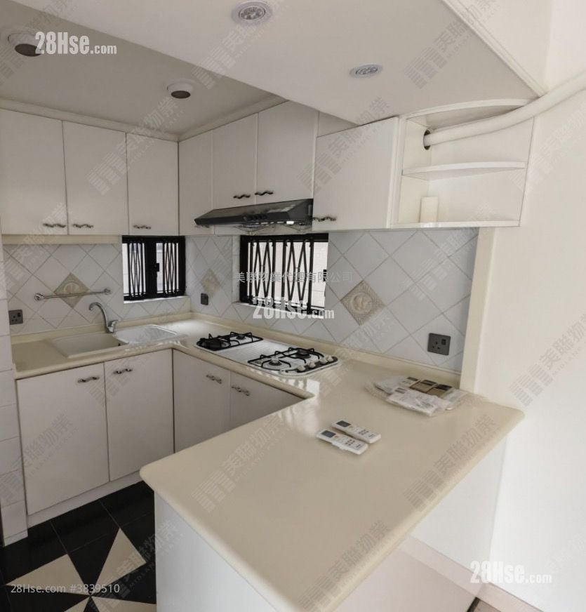 Parc Regal Rental 3 Bedrooms , 2 Bathrooms 677 ft²