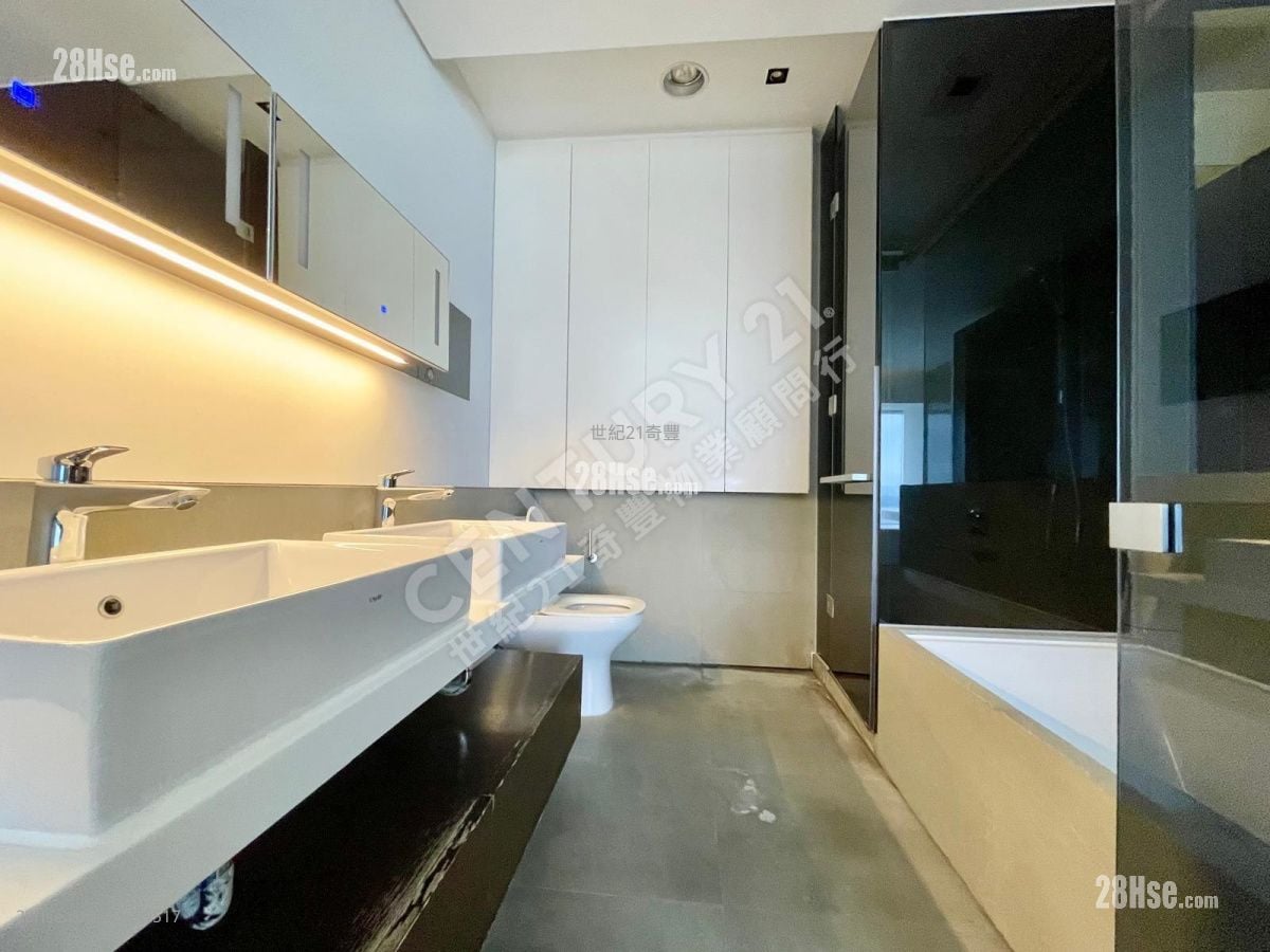 The Riviera Sell 4 Bedrooms , 2 Bathrooms 2,043 ft²