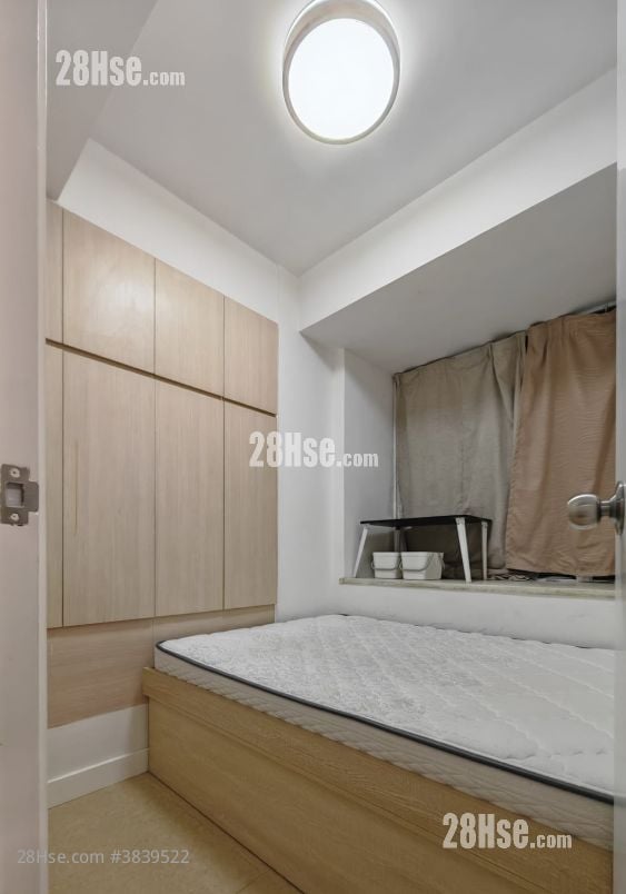 Tak Bo Garden Sell 1 Bedroom , 1 Bathroom 265 ft²