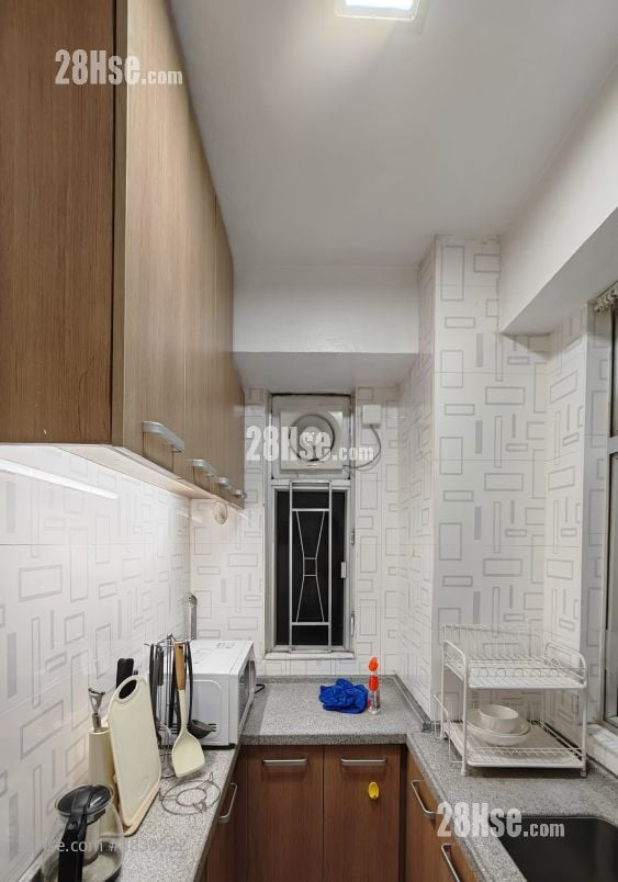 Tak Bo Garden Sell 1 Bedroom , 1 Bathroom 265 ft²