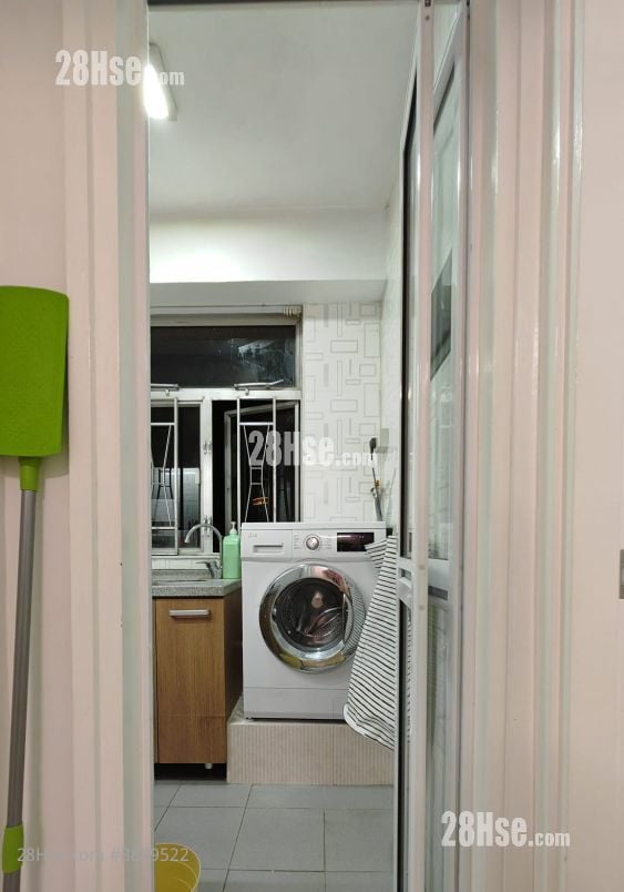 Tak Bo Garden Sell 1 Bedroom , 1 Bathroom 265 ft²