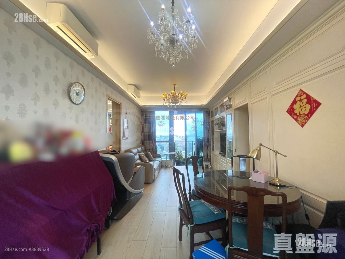 Twin Peaks Sell 4 Bedrooms , 3 Bathrooms 1,067 ft²