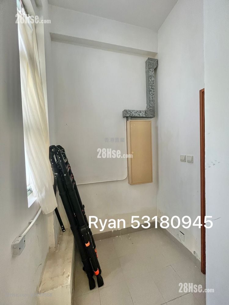 Park Island Sell 4 Bedrooms 1,421 ft²