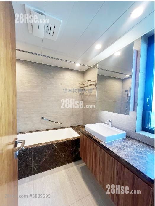 Magazine Gap Towers Rental 3 Bedrooms , 2 Bathrooms 1,900 ft²