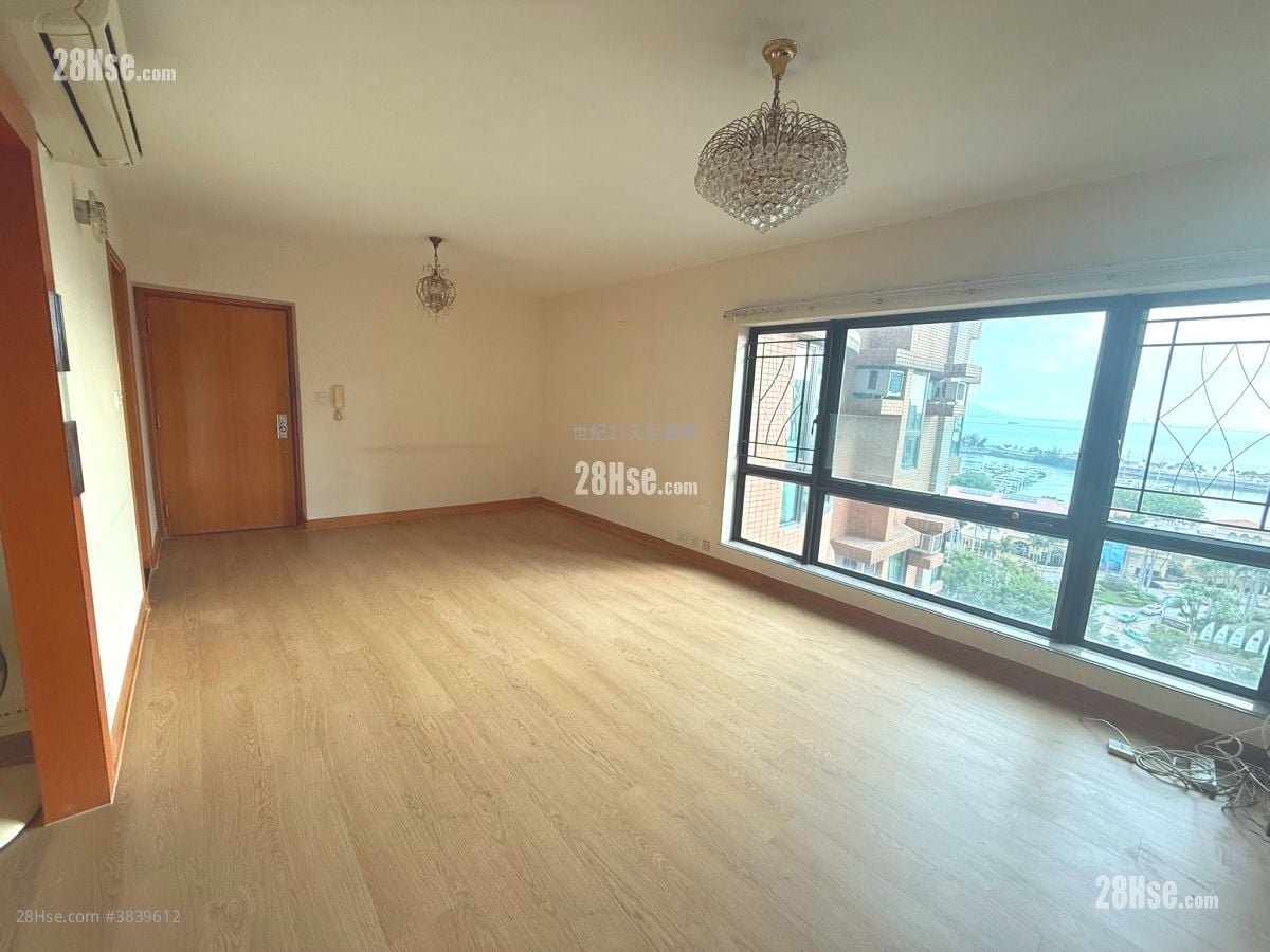 Aegean Coast Rental 3 Bedrooms , 2 Bathrooms 811 ft²