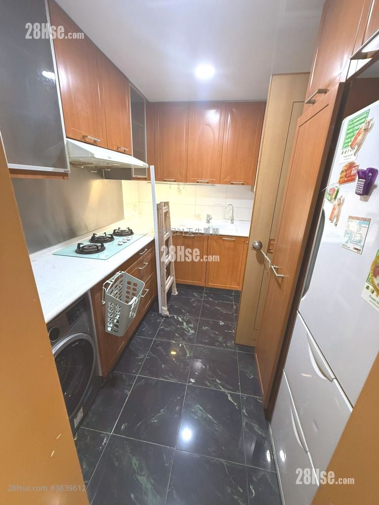 Aegean Coast Rental 3 Bedrooms , 2 Bathrooms 811 ft²