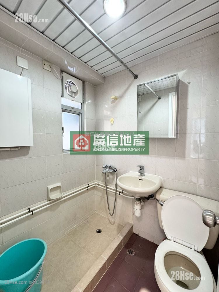 Shun Fung Building Rental 2 Bedrooms , 1 Bathroom 230 ft²