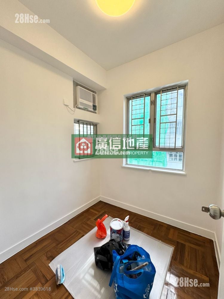 Shun Fung Building Rental 2 Bedrooms , 1 Bathroom 230 ft²