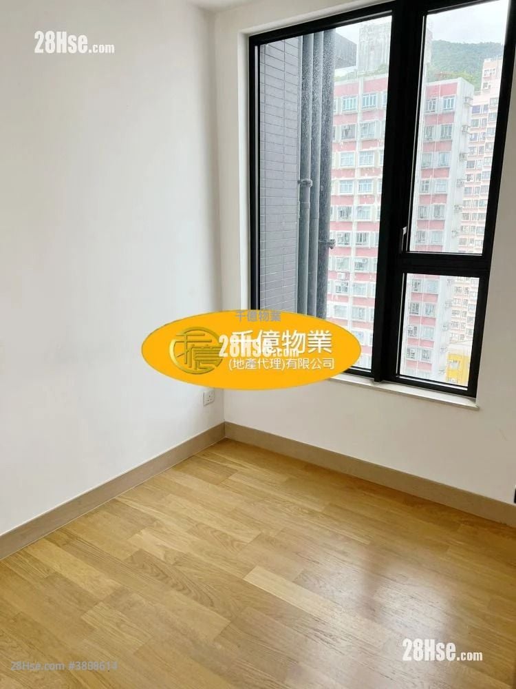 The Amused Sell 1 Bedroom 309 ft²