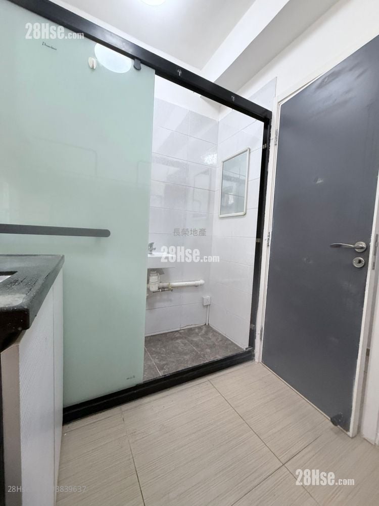 Wing Hing Building Rental 90 ft²