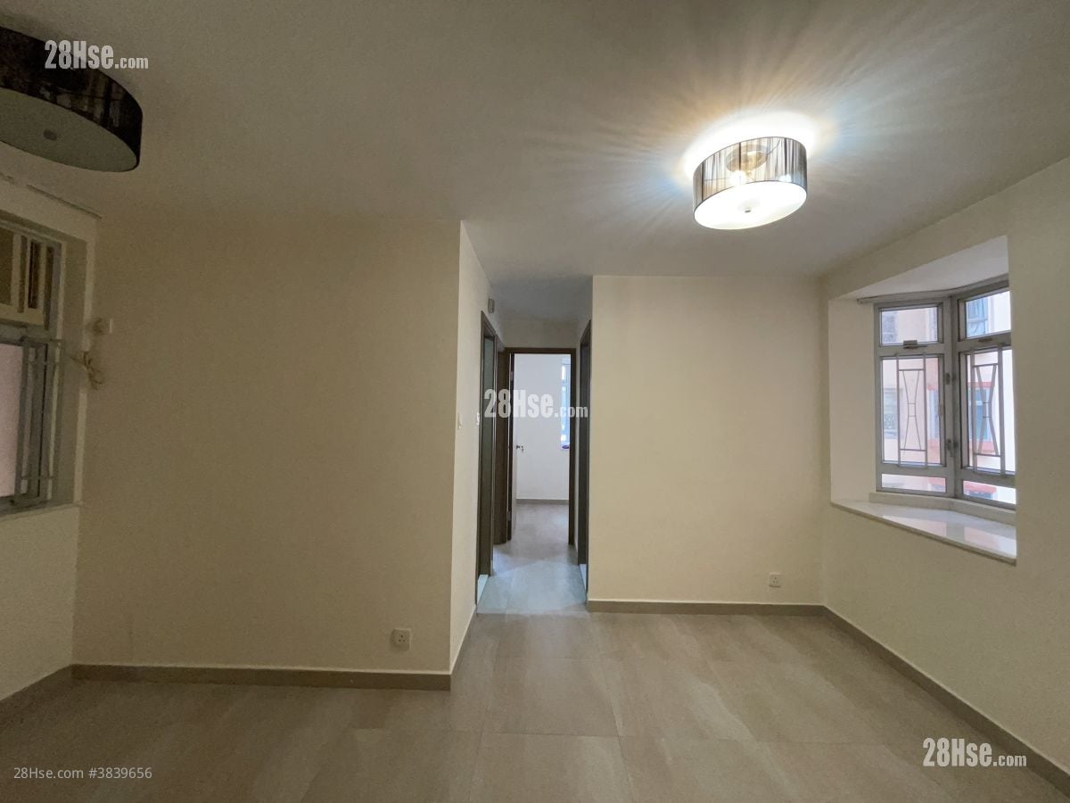 Amoy Gardens Rental 2 Bedrooms , 1 Bathroom 378 ft²