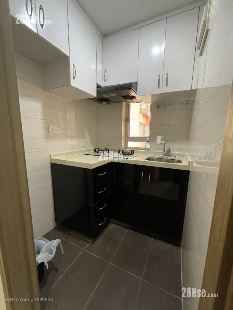 Amoy Gardens Rental 2 Bedrooms , 1 Bathroom 378 ft²