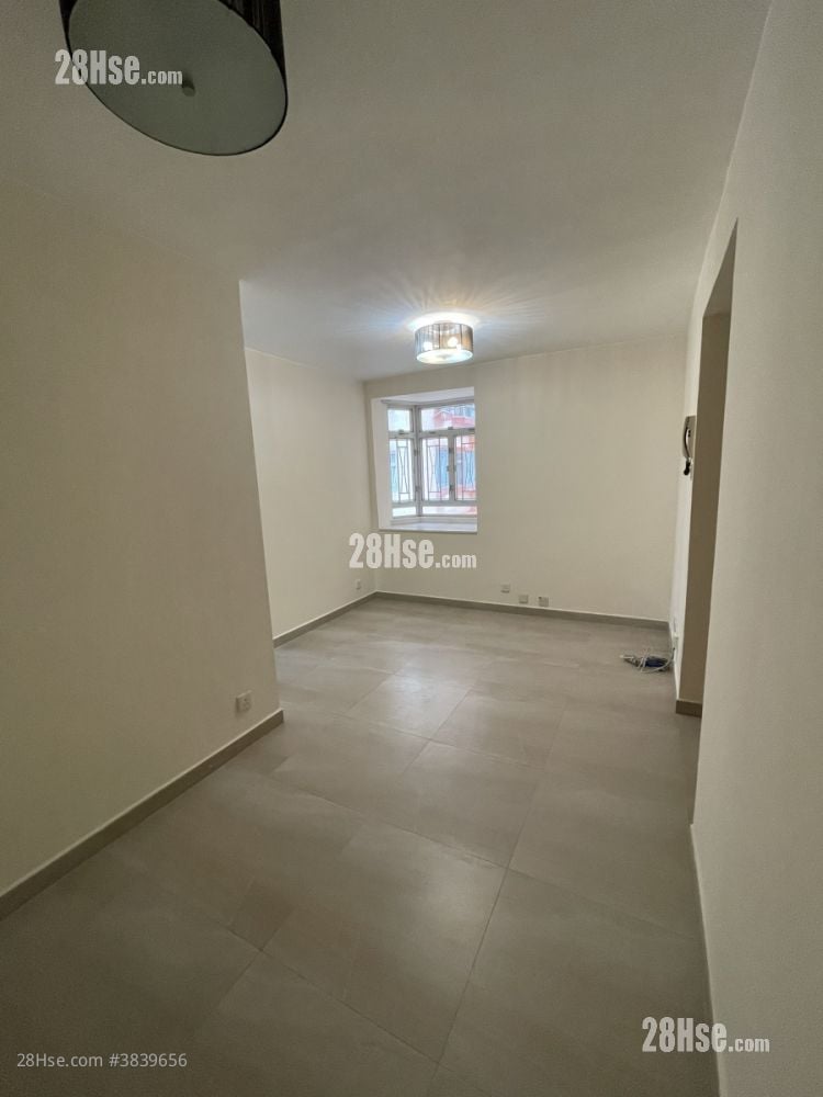 Amoy Gardens Rental 2 Bedrooms , 1 Bathroom 378 ft²