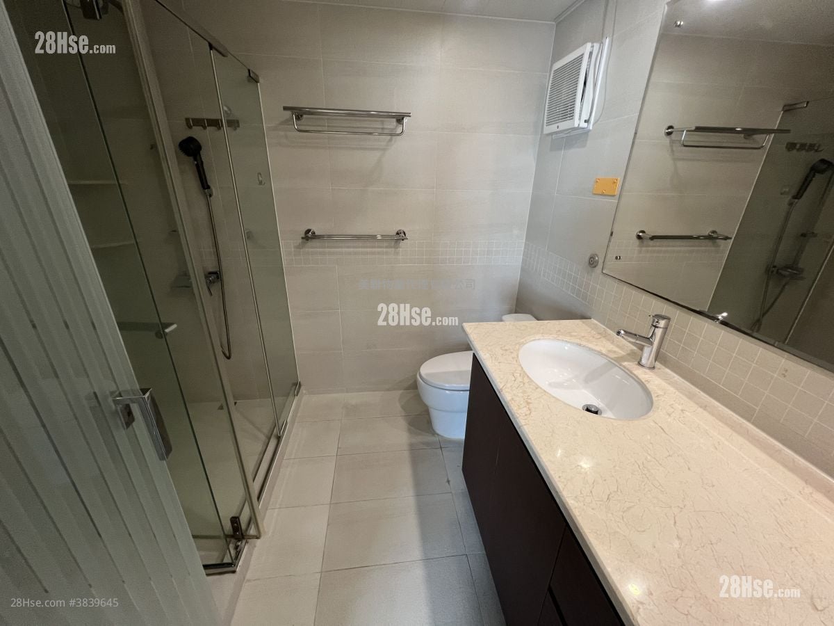 Fairview Park Sell 3 Bedrooms , 3 Bathrooms 1,035 ft²