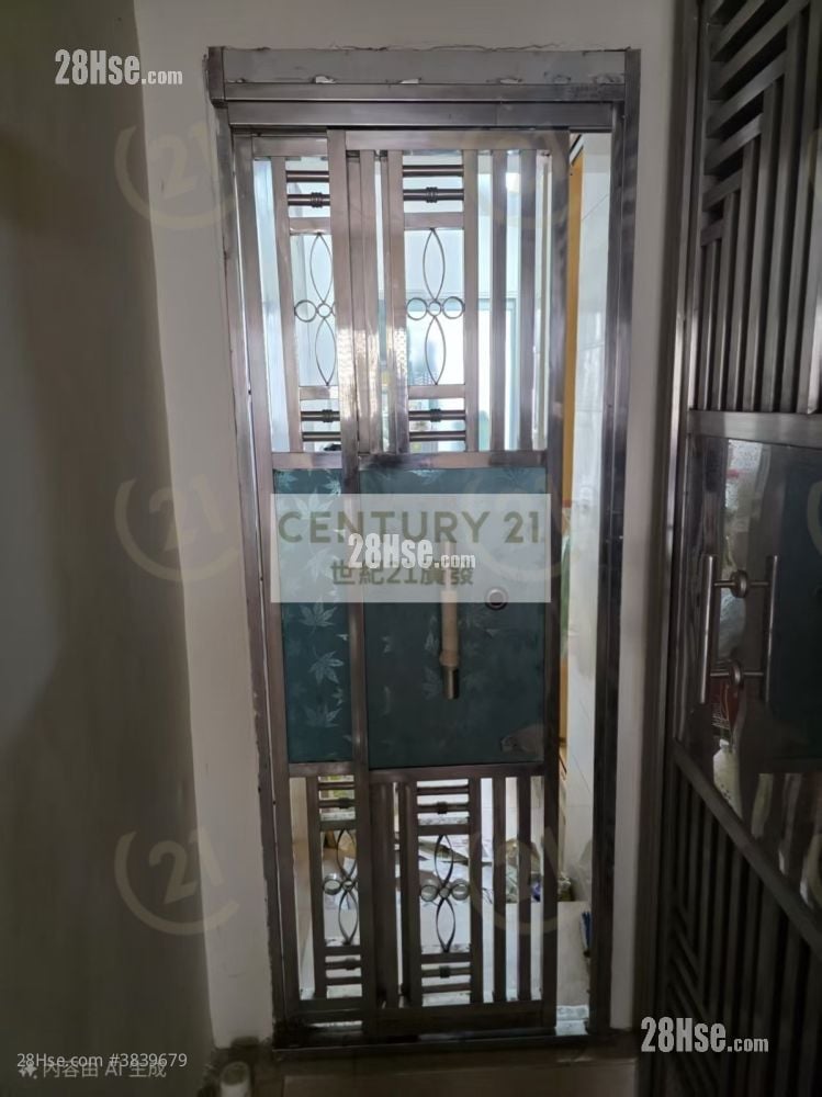 Wah Tak Building Sell 1 Bedroom , 1 Bathroom 189 ft²