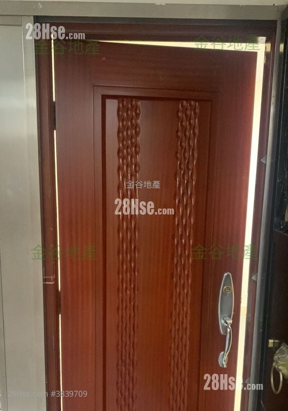 Gold Mine Building Sell 2 Bedrooms , 1 Bathroom 240 ft²