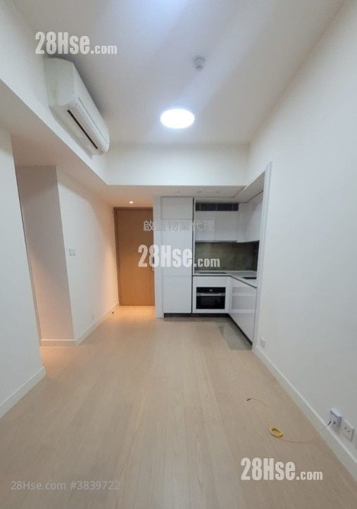 Monaco Sell 2 Bedrooms , 1 Bathroom 437 ft²