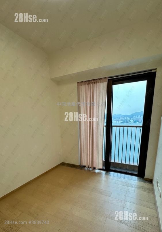 Lp6 Sell 3 Bedrooms 644 ft²