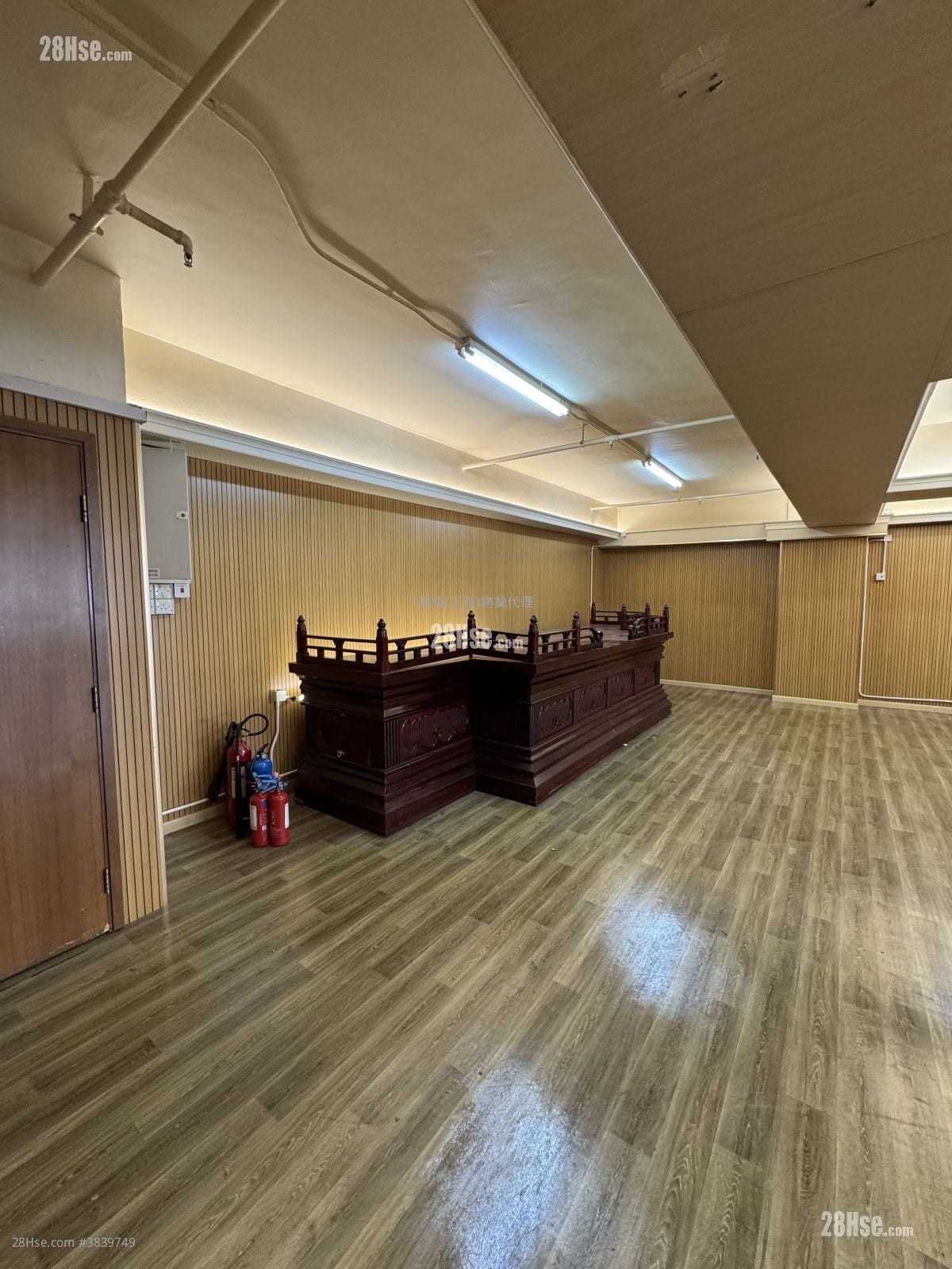 Elite Industrial Centre Rental 1,341 ft²