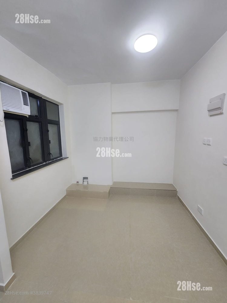 Lee Kwan Building Rental 120 ft²
