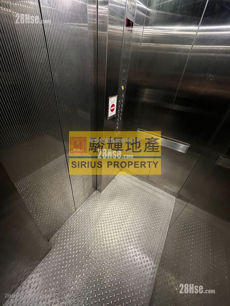 King Wong Building Rental 188 ft²