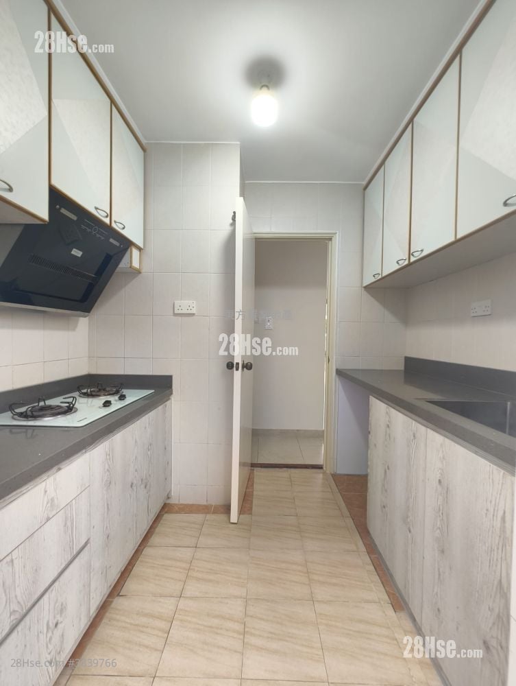 Village Rental 3 Bedrooms , 2 Bathrooms 700 ft²
