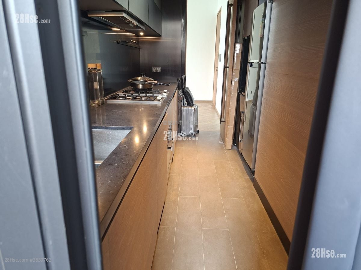 The Pavilia Hill Sell 3 Bedrooms , 2 Bathrooms 915 ft²