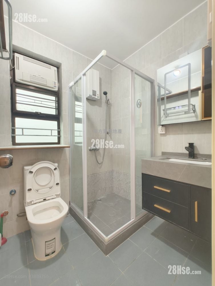 Village Rental 3 Bedrooms , 2 Bathrooms 700 ft²
