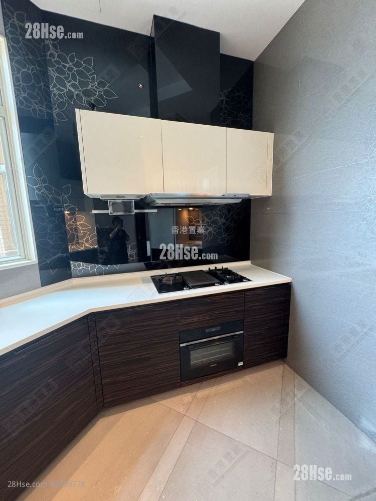 Shining Heights Sell 5+ Bedrooms , 5+ Bathrooms 2,358 ft²