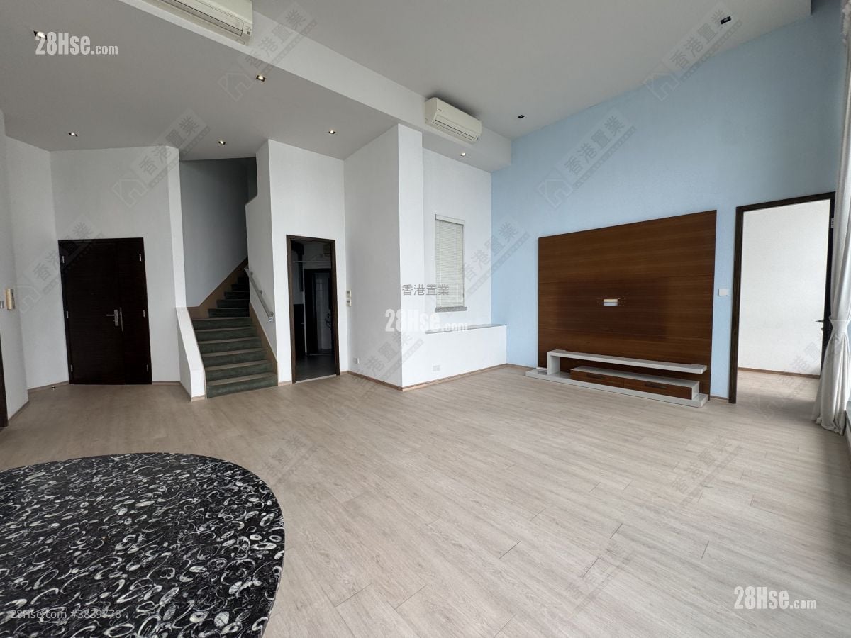 Shining Heights Sell 5+ Bedrooms , 5+ Bathrooms 2,358 ft²