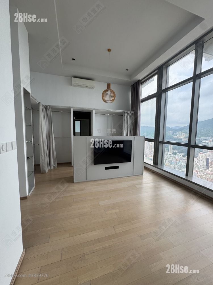 Shining Heights Sell 5+ Bedrooms , 5+ Bathrooms 2,358 ft²