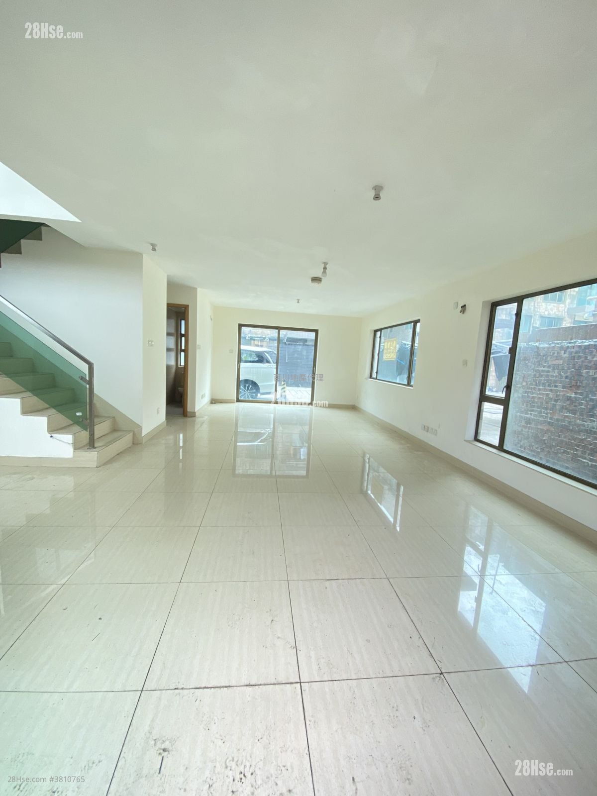 Village Sell 2 Bedrooms , 1 Bathroom 680 ft²