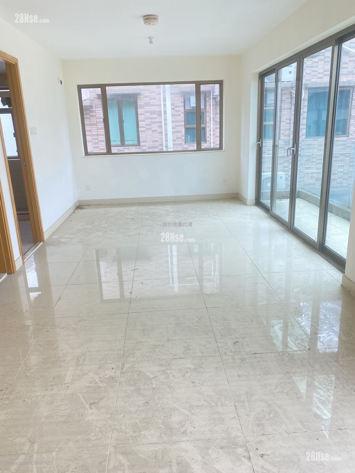 Village Sell 2 Bedrooms , 1 Bathroom 680 ft²