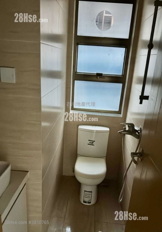 Village Sell 2 Bedrooms , 1 Bathroom 680 ft²