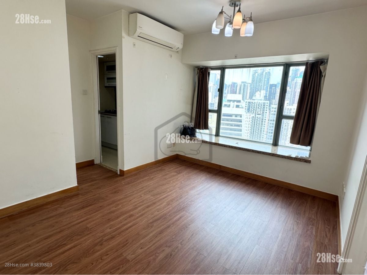 Queen's Terrace Rental 1 Bedroom , 1 Bathroom 322 ft²