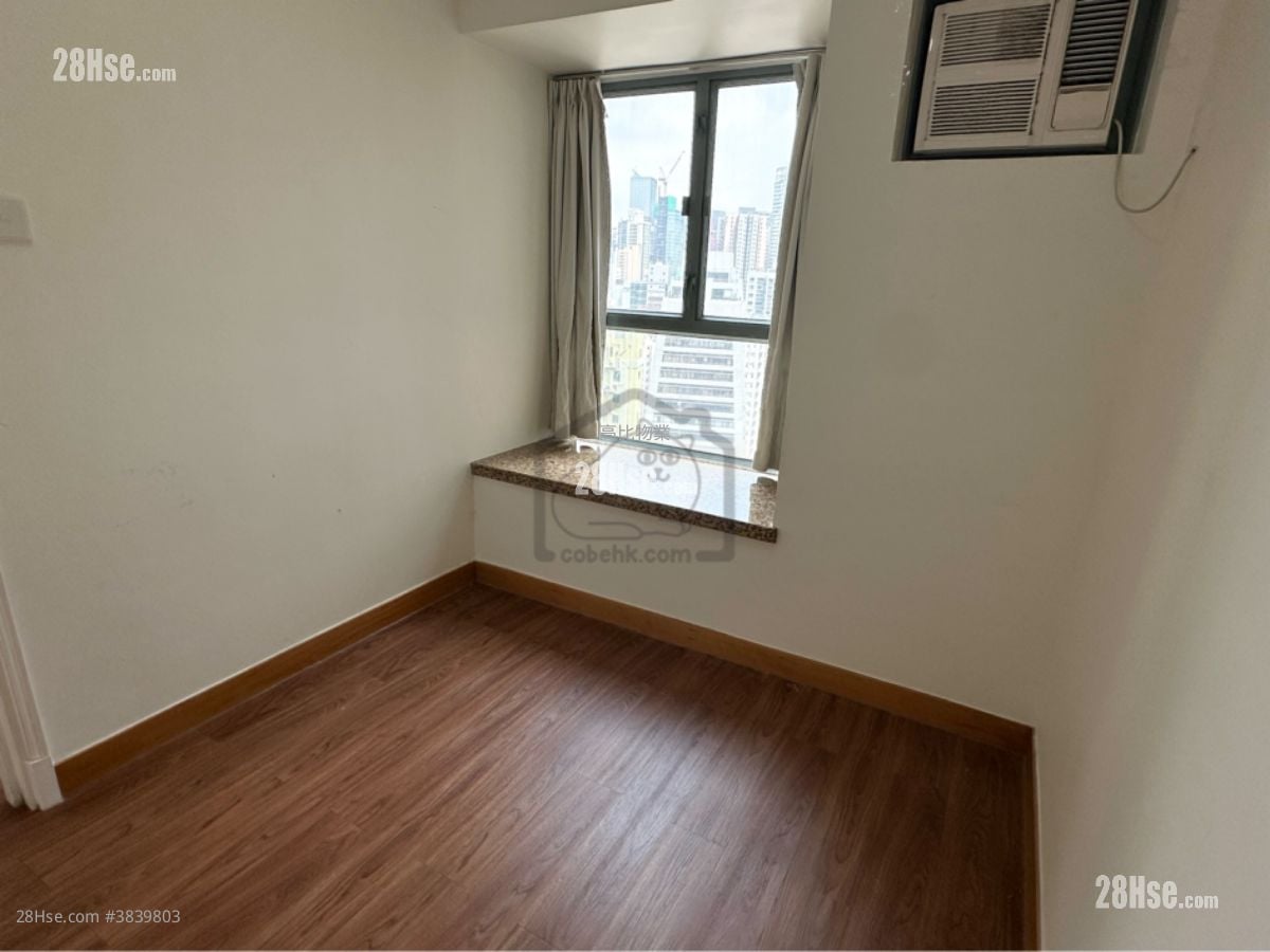 Queen's Terrace Rental 1 Bedroom , 1 Bathroom 322 ft²