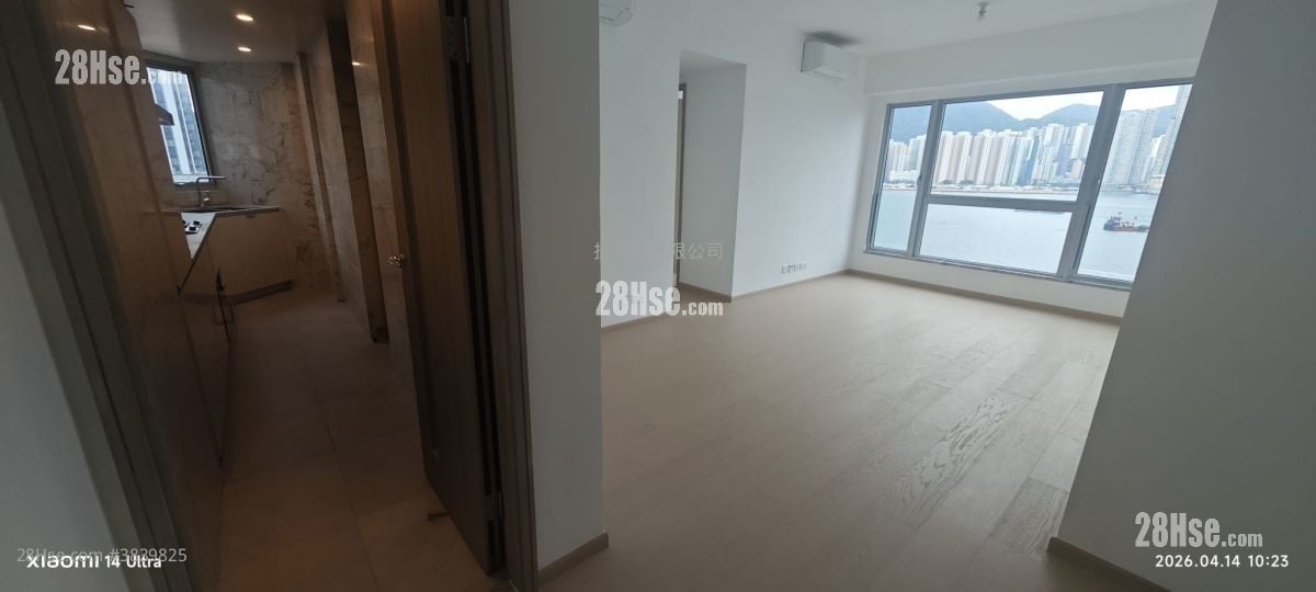 The Coast Line Sell 723 ft²